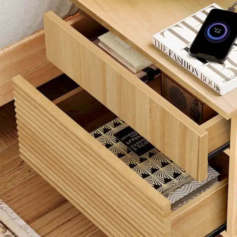 Ensemble de 4 meubles de chambre à coucher, commode à 6 tiroirs cannelés 120 cm, buffet 155 cm, 2 tables de chevet avec station de recharge, chêne