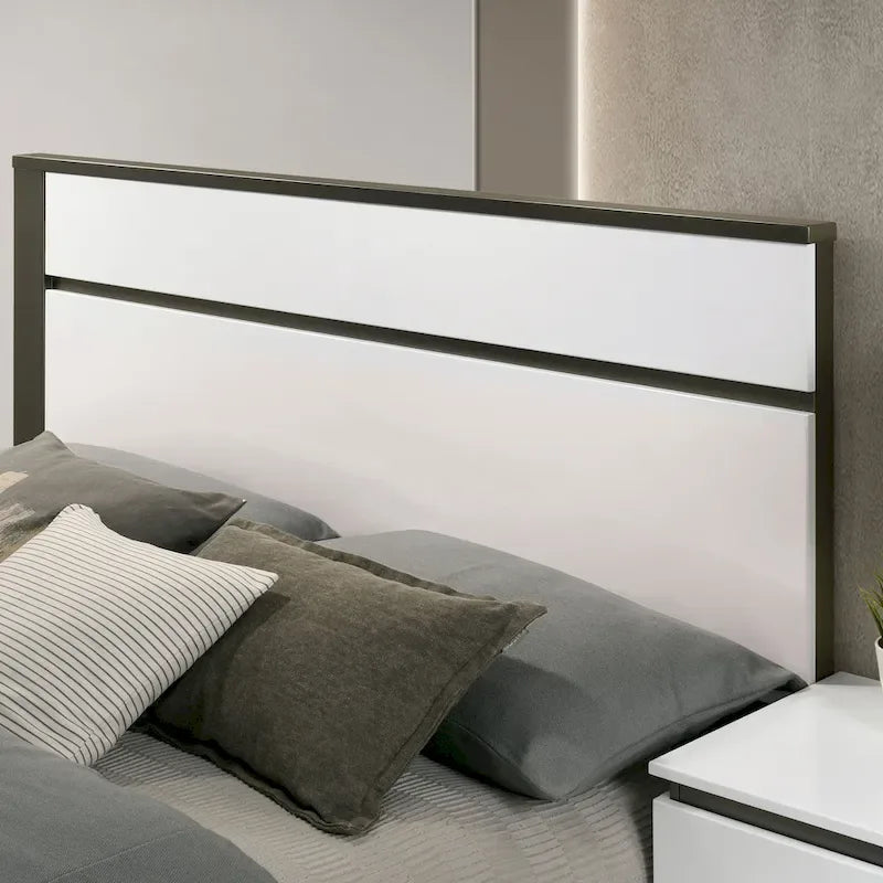 Ensemble de chambre à coucher Conjira Modern 4 pièces en bois blanc avec plateforme
