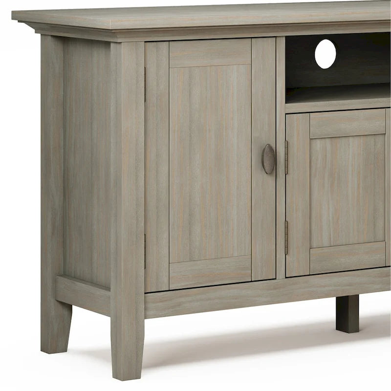 Meuble TV transitionnel en BOIS MASSIF Mansfield de 72 pouces de large pour téléviseurs jusqu'à 80 pouces - 72 L x 16,5 P x 26 H