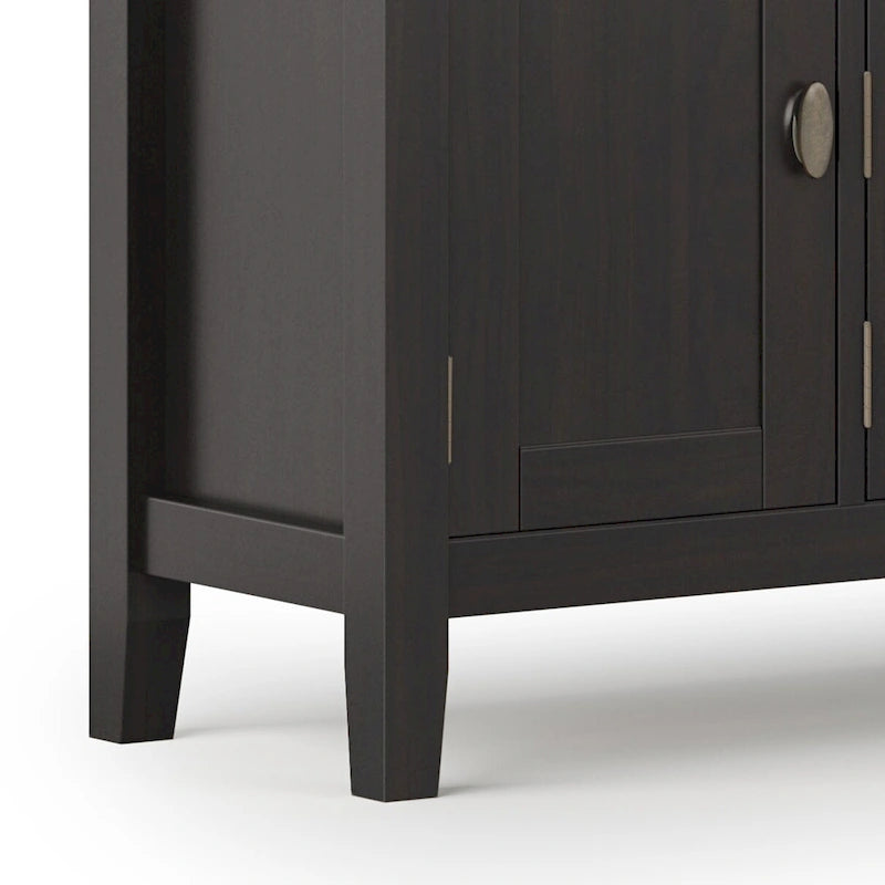 Meuble TV transitionnel en BOIS MASSIF Mansfield de 72 pouces de large pour téléviseurs jusqu'à 80 pouces - 72 L x 16,5 P x 26 H