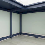 Bureau d'angle avec étagères