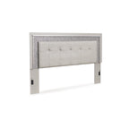 Tête de lit capitonnée Signature Design by Ashley Zyniden Silver avec 2 tables de chevet