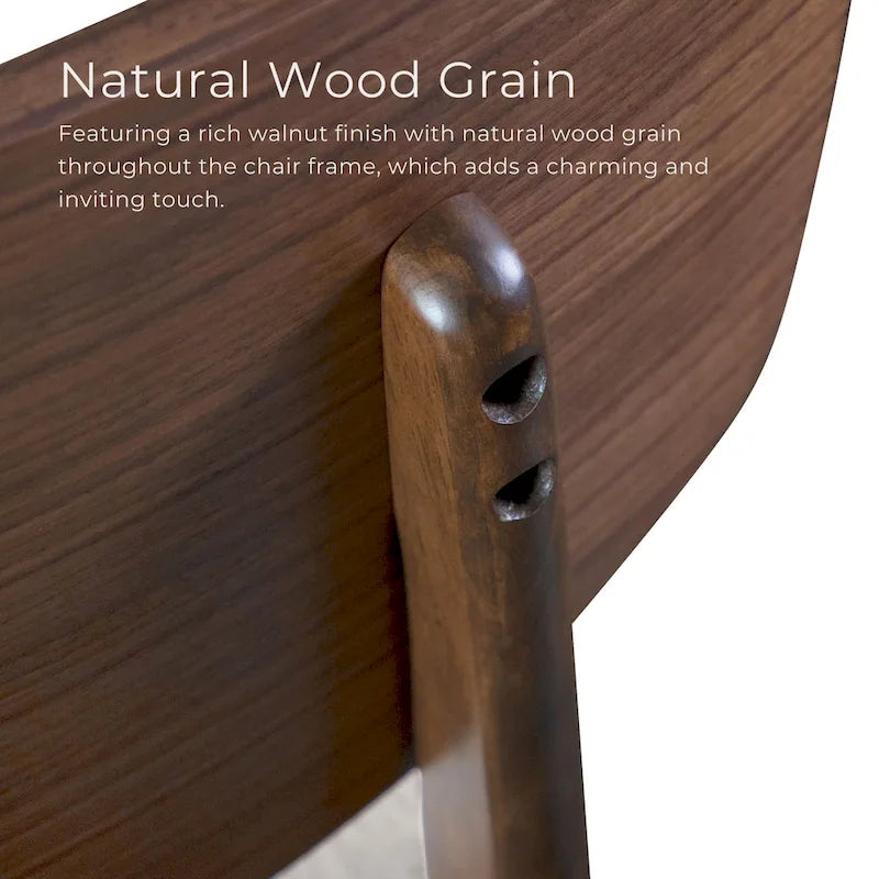 Beau | Lot de 2 chaises de salle à manger en noyer de style milieu de siècle avec assises en tissu bouclé