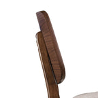 Beau | Lot de 2 chaises de salle à manger en noyer de style milieu de siècle avec assises en tissu bouclé